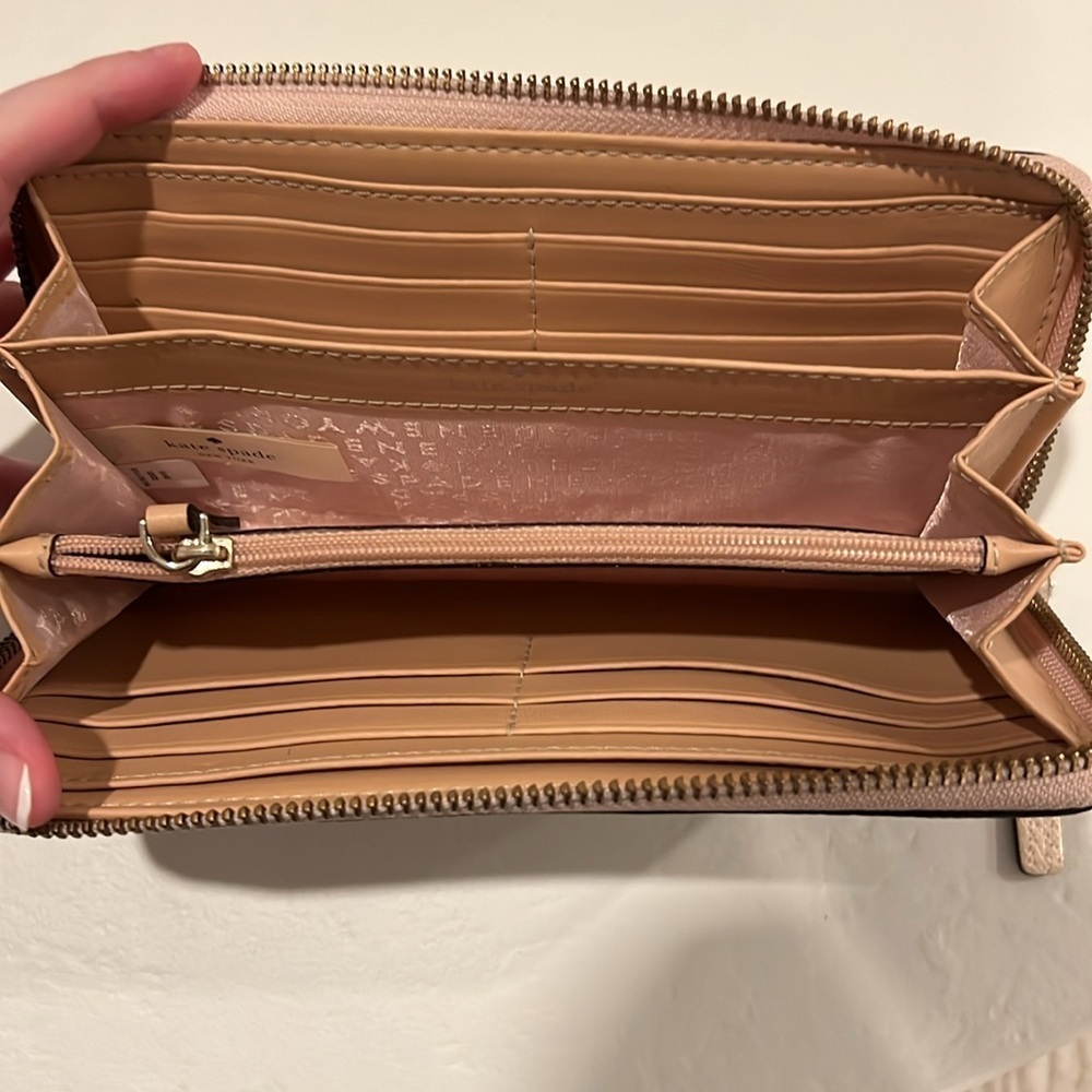 Brand New Kate Spade Rose Gold Wallet - Picture 5 of 5